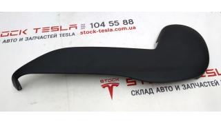 8 Passenger seat decorative trim lower left (damaged) Tesla model X, m