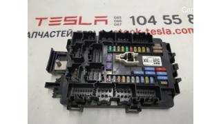 Interior Fuse Block Front Tesla model X 1094409-01-E