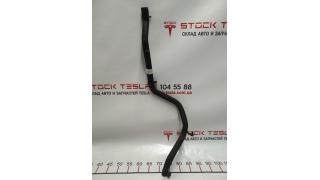 20 MX COWLSCREEN DRAIN HOSE Tesla model X 1036247-00-D