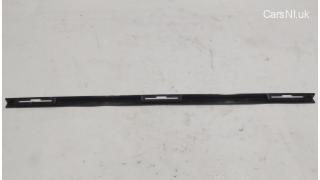 Retaining strip, C-pillar, right BMW I3 51447305132