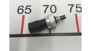 11 Tesla model 3 air conditioning pressure and temperature sensor 1108