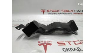 9 Rear Right Air Conditioning Duct Tesla model X 1053896-00-B