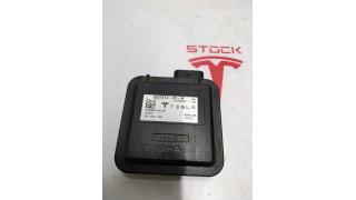 1 Homelink Tesla model S REST module 1005371-00-B