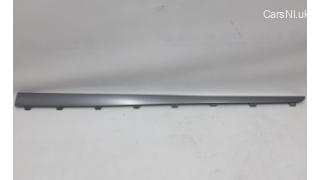 Door sill cover, painted left met.frozen-grey BMW I3 51447369783