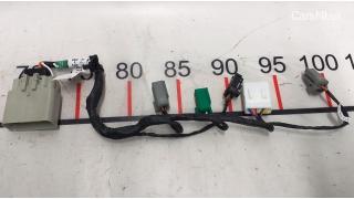 7 Wiring 3 rows of seats right Tesla model X AG155236-B1