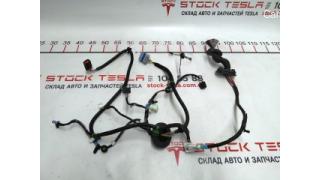 4 Rear Right Door Wiring Tesla model S REST 1004426-00-V