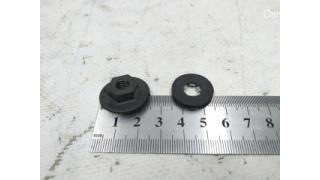 Tear-off plastic nut with washer M8 Audi E-tron 4S0951257