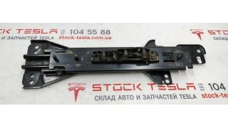 2 2nd Row Right Double Left/Single Right Seat Slider Assembly Tesla mo