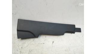 2nd row seat trim trim right outer Audi Q7 4M0883686B