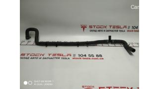 5 Cooling hose from triple valve to radiator assembly Tesla model S 60