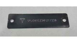 2 Plate with VIN code under the windshield Tesla model S REST 75D 1006