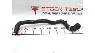 11 Coolant hose with damage Tesla model X, S REST 1142956-00-C