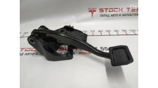 1 Brake pedal BASE Tesla model 3 1044691-00-D