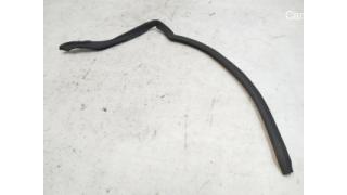 Door seal left outer damaged Audi E-tron 4KE839119A