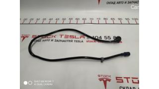 17 Panoramic roof drain tube rear left Tesla model S, REST 1013244-00-