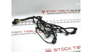 3 Electrical wiring front right engine compartment Tesla model S 10053