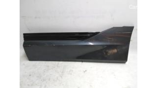 Rear left LX7L lower door trim with damage Audi E-tron 4KE853969A