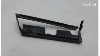 2 Sealing mirror outside right (with damage) Tesla model X 1035181-00-