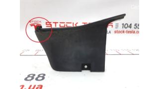 5 Sill fairing left with damage Tesla model X 1045634-00-D