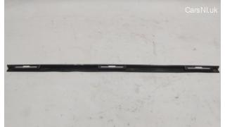 Retaining strip, C-pillar, left BMW I3 51447305131