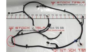 1 Rear bumper wiring (6 parking sensors) with damage Tesla model X 103