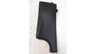 7 C-pillar pad lower left Tesla model Y 1494625-00-C