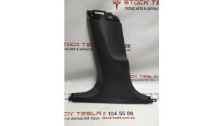 2 Pillar pad B lower left Tesla model 3 1086296-00-I