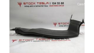 30 Tesla model X charging port air duct 1090897-00-B