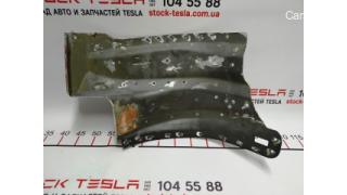 16 Quarter front right spar guide outer trim plate Tesla model S 10218