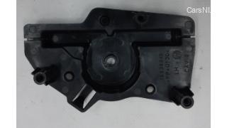 3 Bracket for power window motor, rear left Tesla model S, model S RES