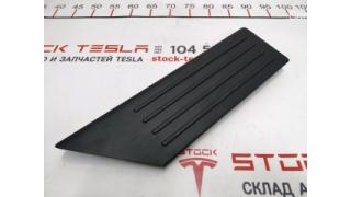 Tesla model 3 leg pad 1086813-00-E