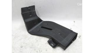 B-pillar air duct middle left Audi E-tron 4KE819811