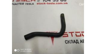 5 Tesla model S air conditioner drain hose 1031034-00-C