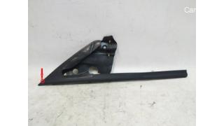 1 GLASS RUN SEAL, FRONT DOOR, RH, damaged Tesla model Y 1500067-00-B