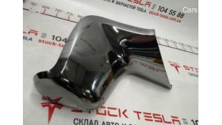 9 Trim chrome 2nd row of seats left outer Tesla model X 1062962-00-B