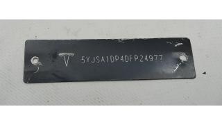 2 VIN plate under the windshield Tesla model S P85 1006865-00-C