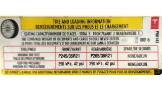 3 LBL,TIRE PRESSURE &amp; LOADING INFO LABEL Tesla model S 1013935-00-