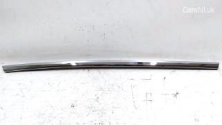 4 Rear left chrome outer door molding damaged Tesla model S, model S R