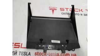 30 Pad lower niche for storage under the monitor Tesla model X, model 