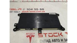 8 Rear body controller Tesla model X 1043900-00-E