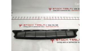 12 Lower front bumper grill with damage Tesla model X 1047734-00-F