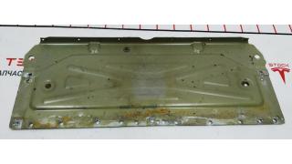 Body panel bottom center front Tesla model 3 1073828-S0-B