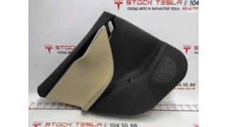 2 Rear left door card assembly PUR/PUR BLACK/TAN PREMIUM Tesla model S