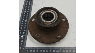 Rear wheel hub with Volkswagen E-GOLF bearing 8V0598611A