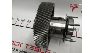 1 Gearbox main gear with differential and bearing assembly Tesla model