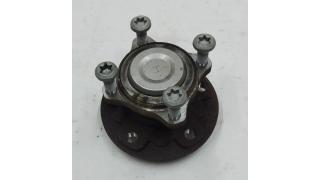 Wheel hub with bearing left / right assembly with bolts to the steerin