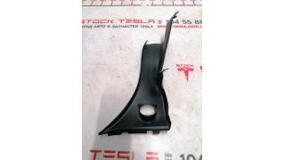 21 Luggage opening lining outer right (damaged) Tesla model S REST 102