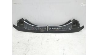 1 Engine compartment plastic front, structural RWD (chrome trim) Tesla