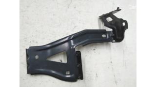 Wing bracket left Audi E-tron 4KE803503