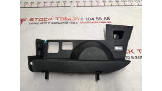 27 Pad lower instrument panel right Tesla model X 1035563-00-C